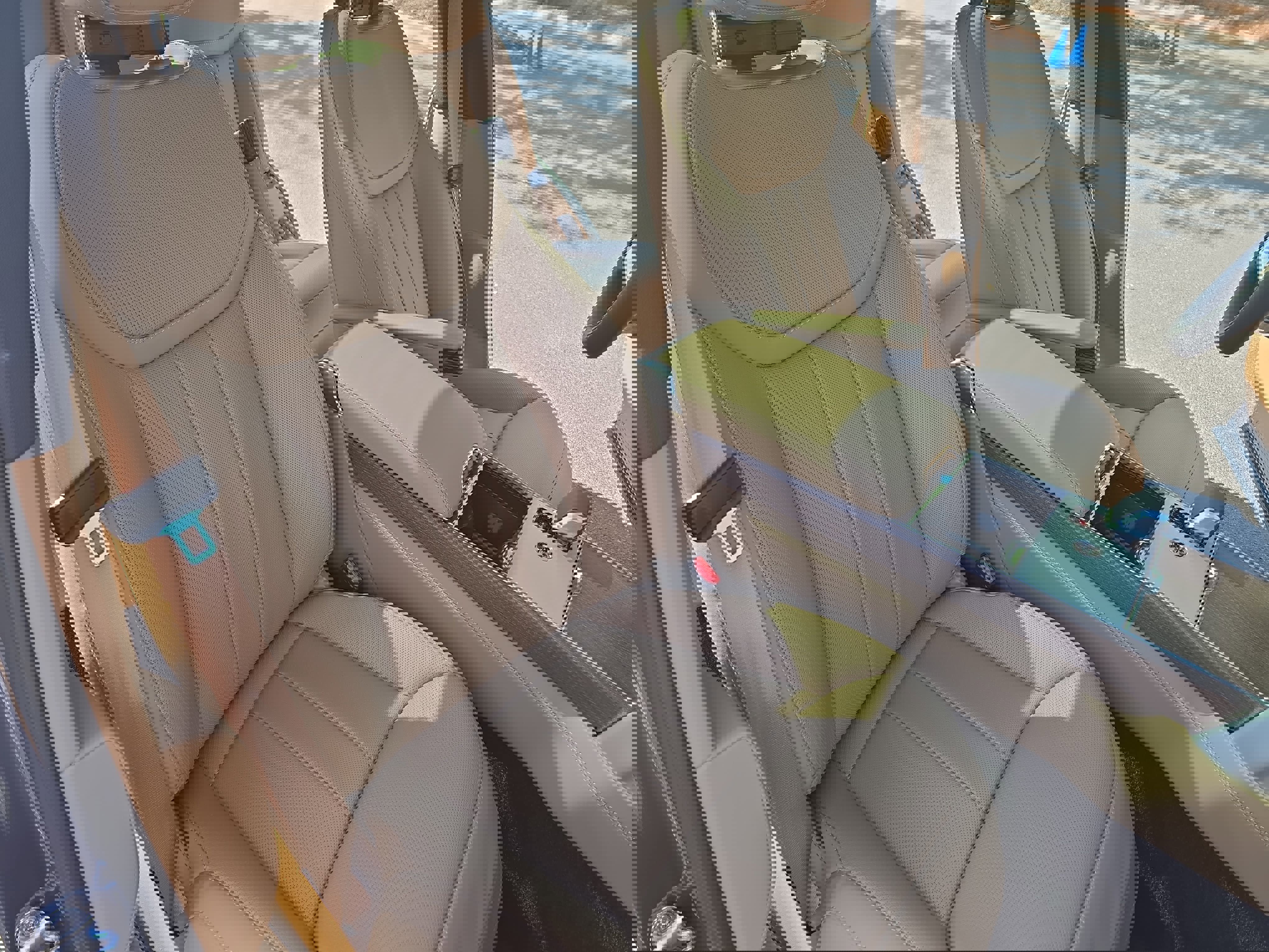 New 2026 Land Rover Range Rover Long Wheelbase SE image 10