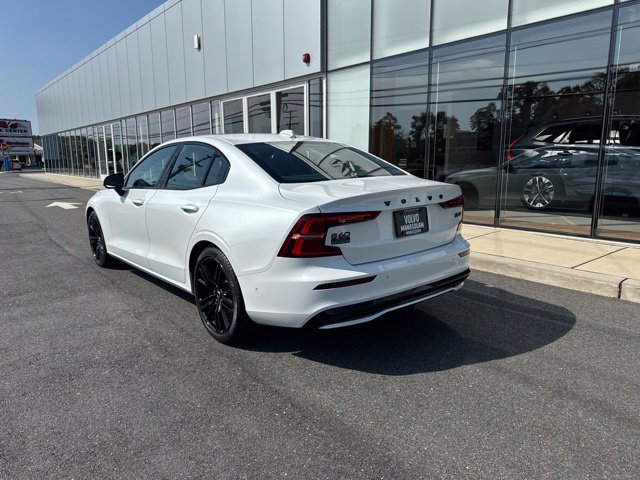 Used 2023 Volvo S60 B5 Plus w/ Climate Package AWD/4WD image 3