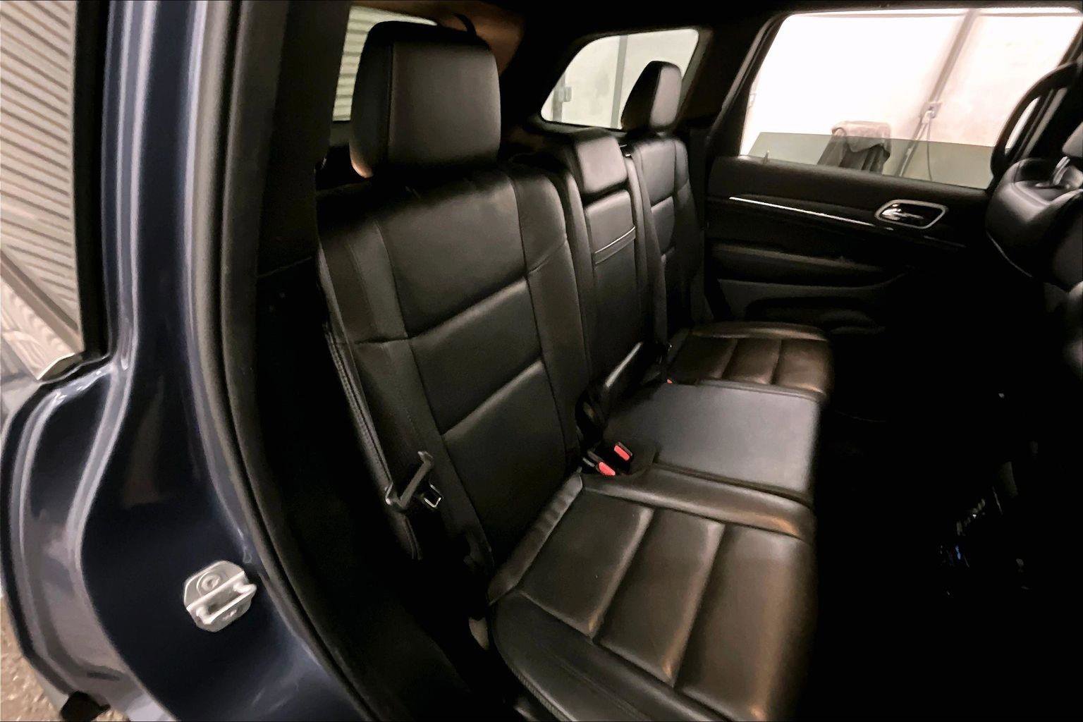 Used 2019 Jeep Grand Cherokee Limited image 26