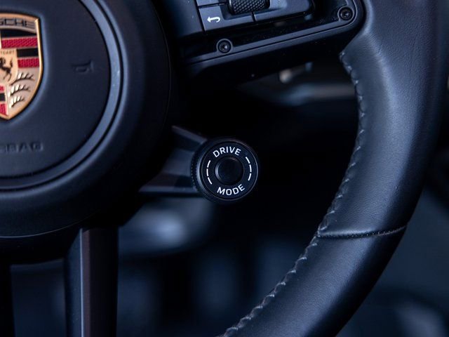 Certified 2025 Porsche Cayenne E-Hybrid image 50