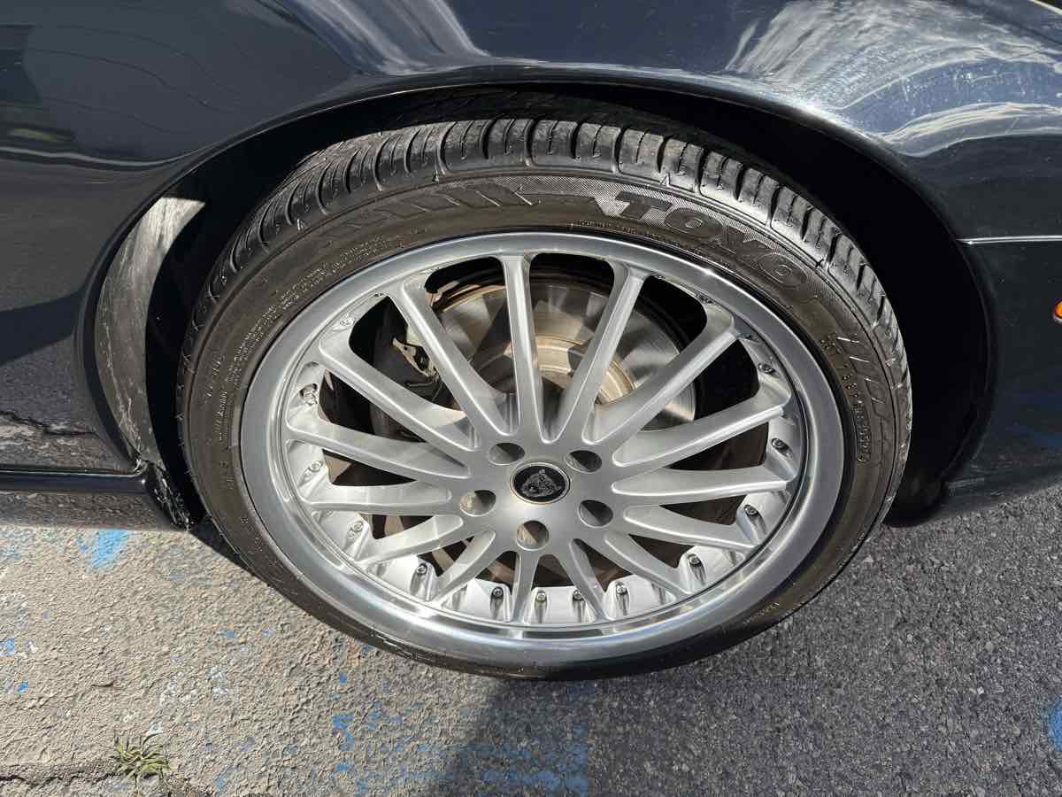 Used 2006 Jaguar XK8 Convertible image 22