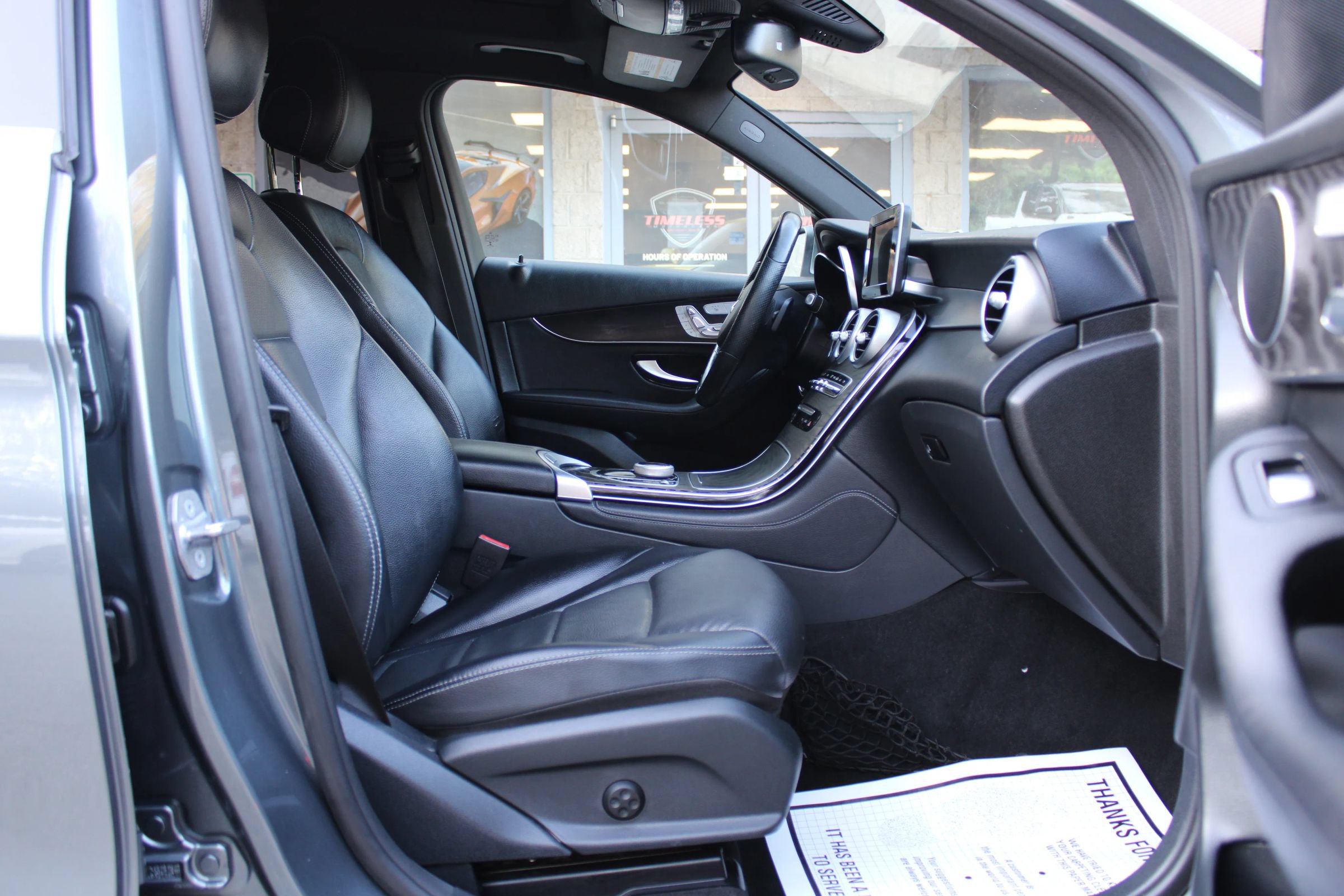 Used 2018 Mercedes-Benz GLC 300 4MATIC image 17