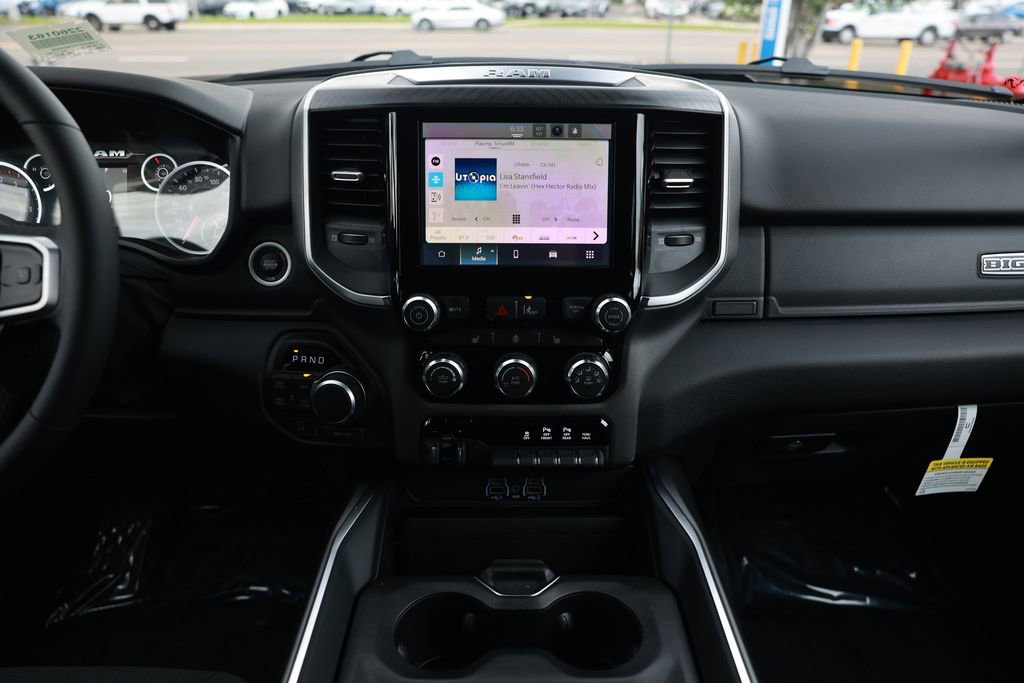 New 2026 RAM 1500 4x4 Crew Cab image 24