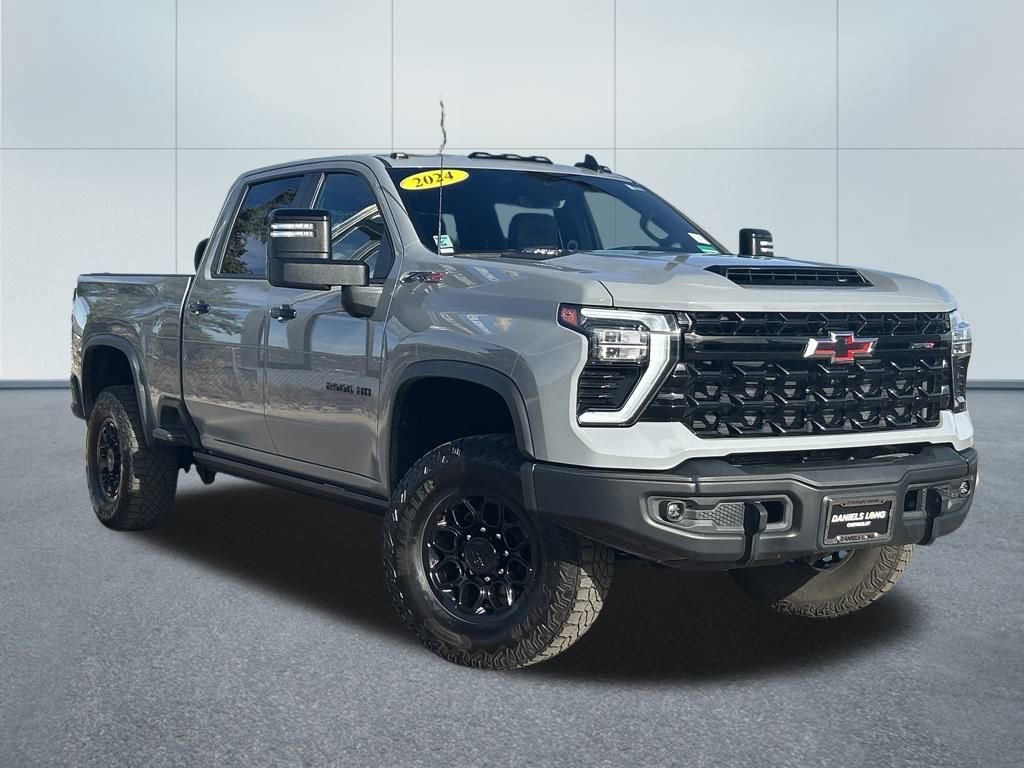Used 2024 Chevrolet Silverado 2500 ZR2 w/ ZR2 Bison Edition image 39