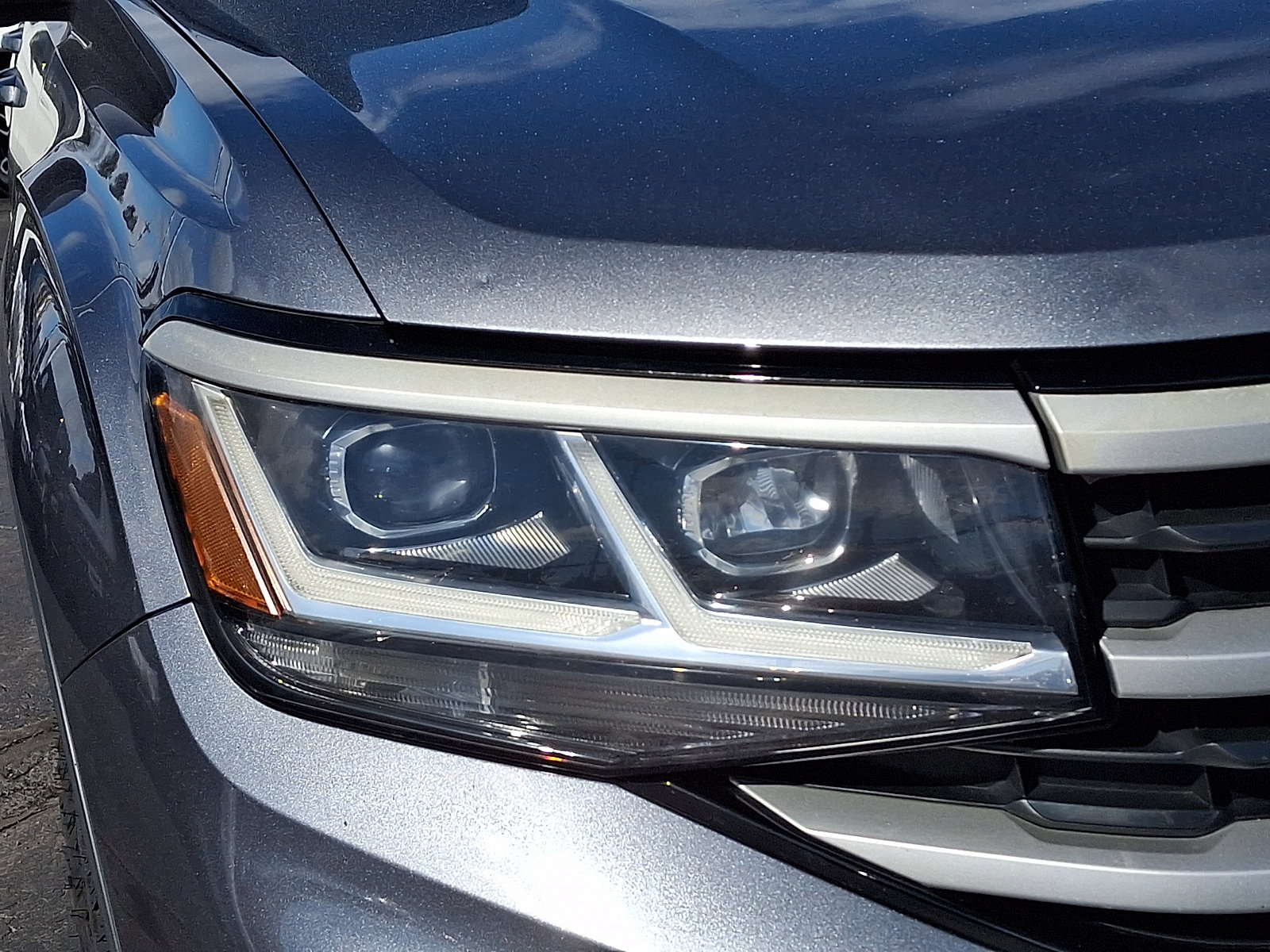 Used 2021 Volkswagen Atlas Cross Sport SE image 9