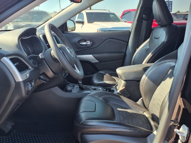 Used 2022 Jeep Cherokee Latitude AWD/4WD image 25