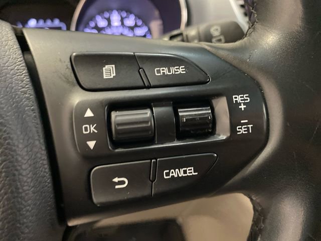 Used 2017 Kia Sedona LX w/ LX Essentials Premium Package image 20