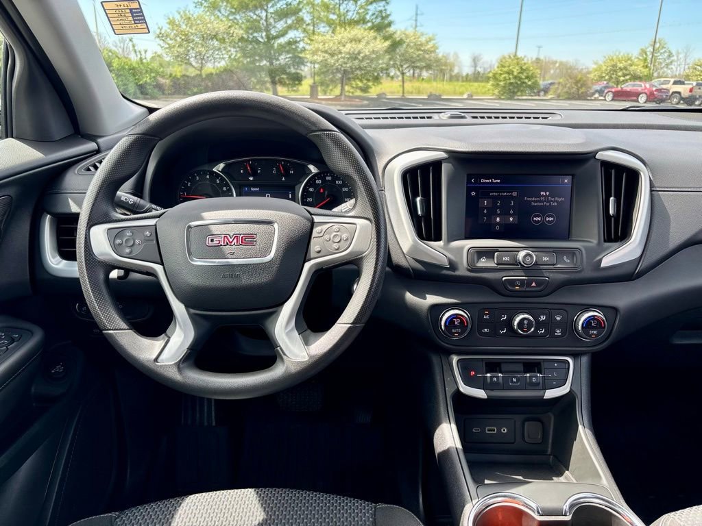 Used 2023 GMC Terrain SLE w/ Driver Convenience Package FWD image 24