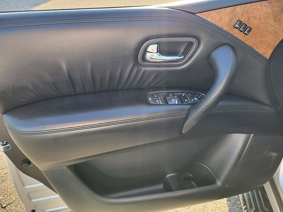 Used 2021 Nissan Armada SL w/ Captain's Chairs Package image 10