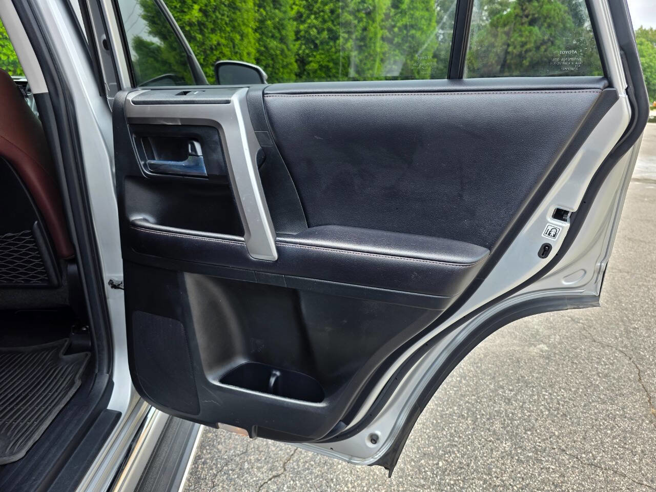 Used 2017 Toyota 4Runner Limited RWD image 32