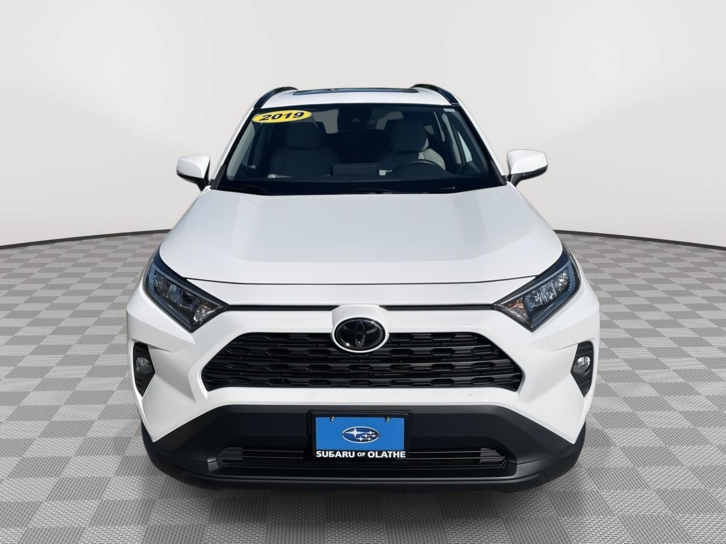 Used 2019 Toyota RAV4 XLE FWD image 10