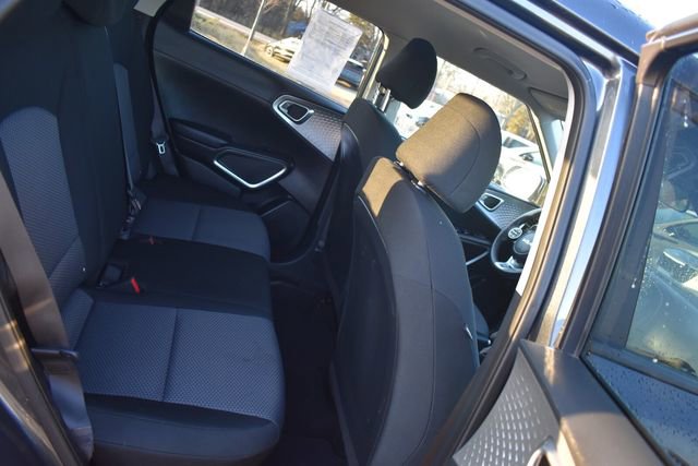 Certified 2023 Kia Soul LX w/ LX Technology Package image 14