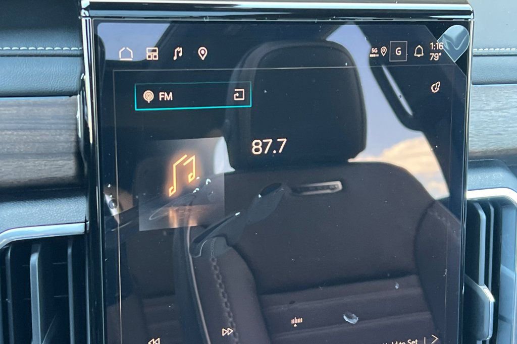 New 2026 GMC Acadia Denali Ultimate AWD/4WD image 16