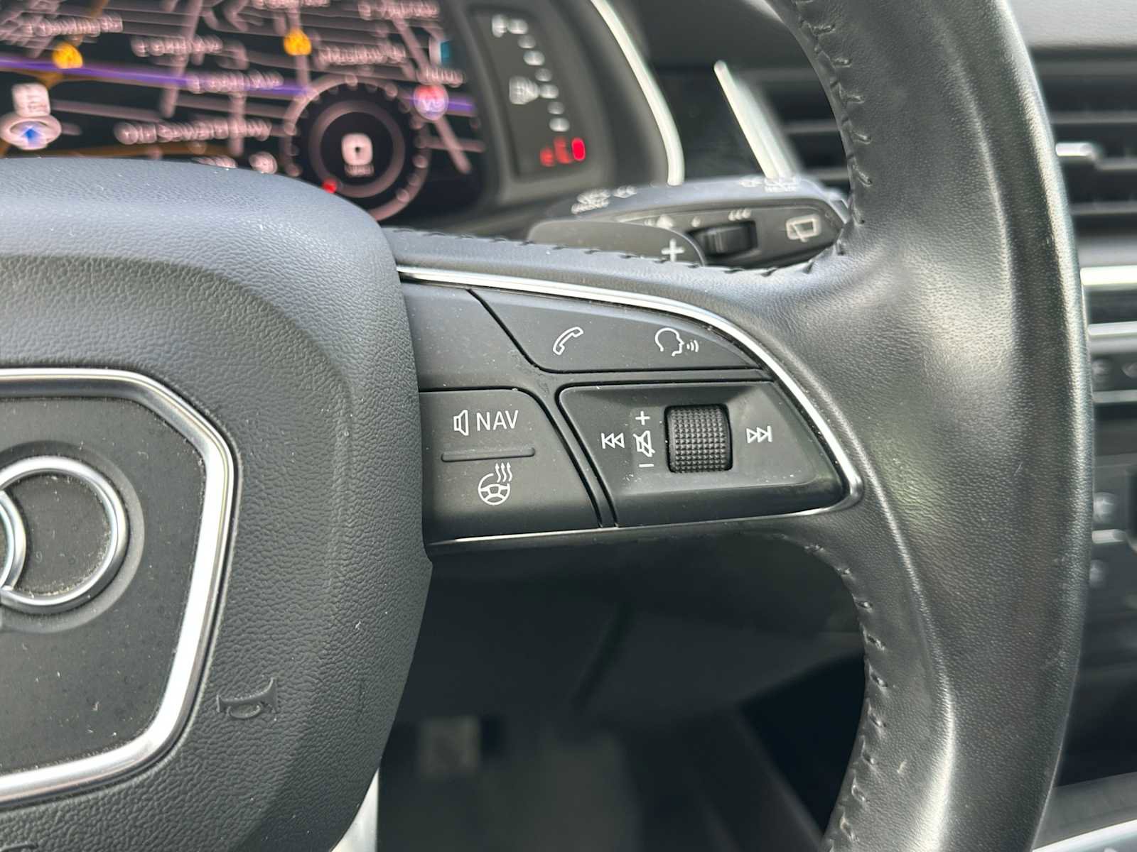 Used 2018 Audi Q7 3.0T Premium Plus image 34