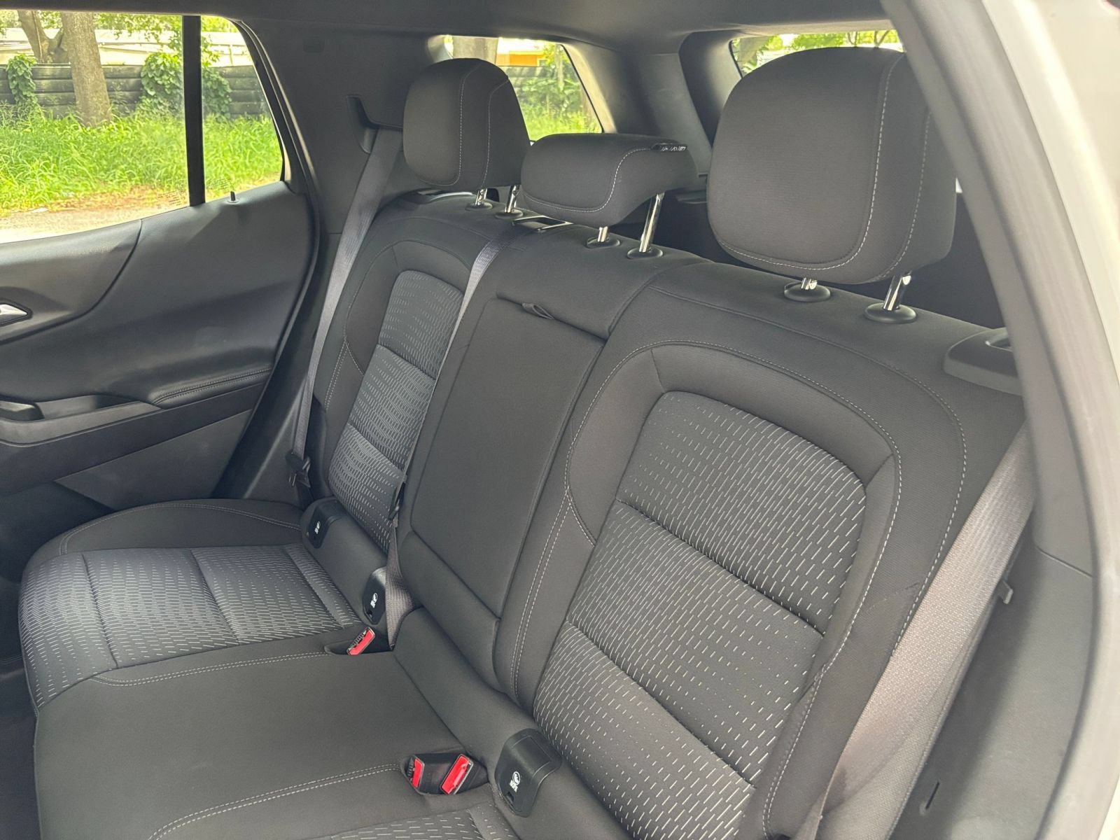 Used 2025 Chevrolet Equinox LT FWD image 35