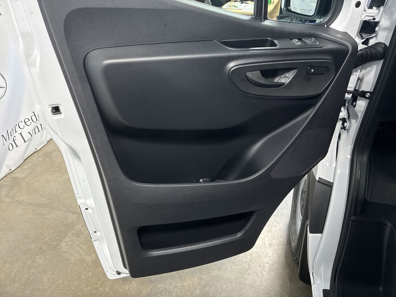 New 2025 Mercedes-Benz Sprinter 2500 image 8