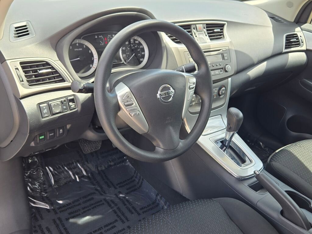 Used 2014 Nissan Sentra SR FWD image 17