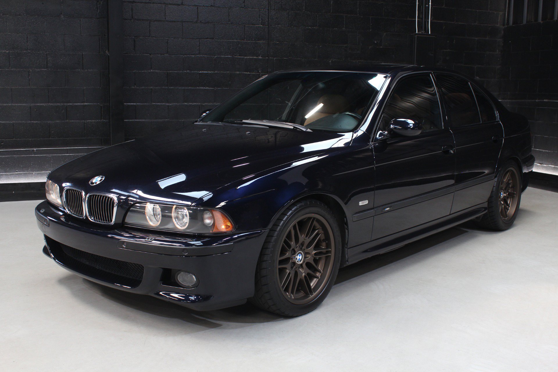 Used 2002 BMW M5 RWD image 6