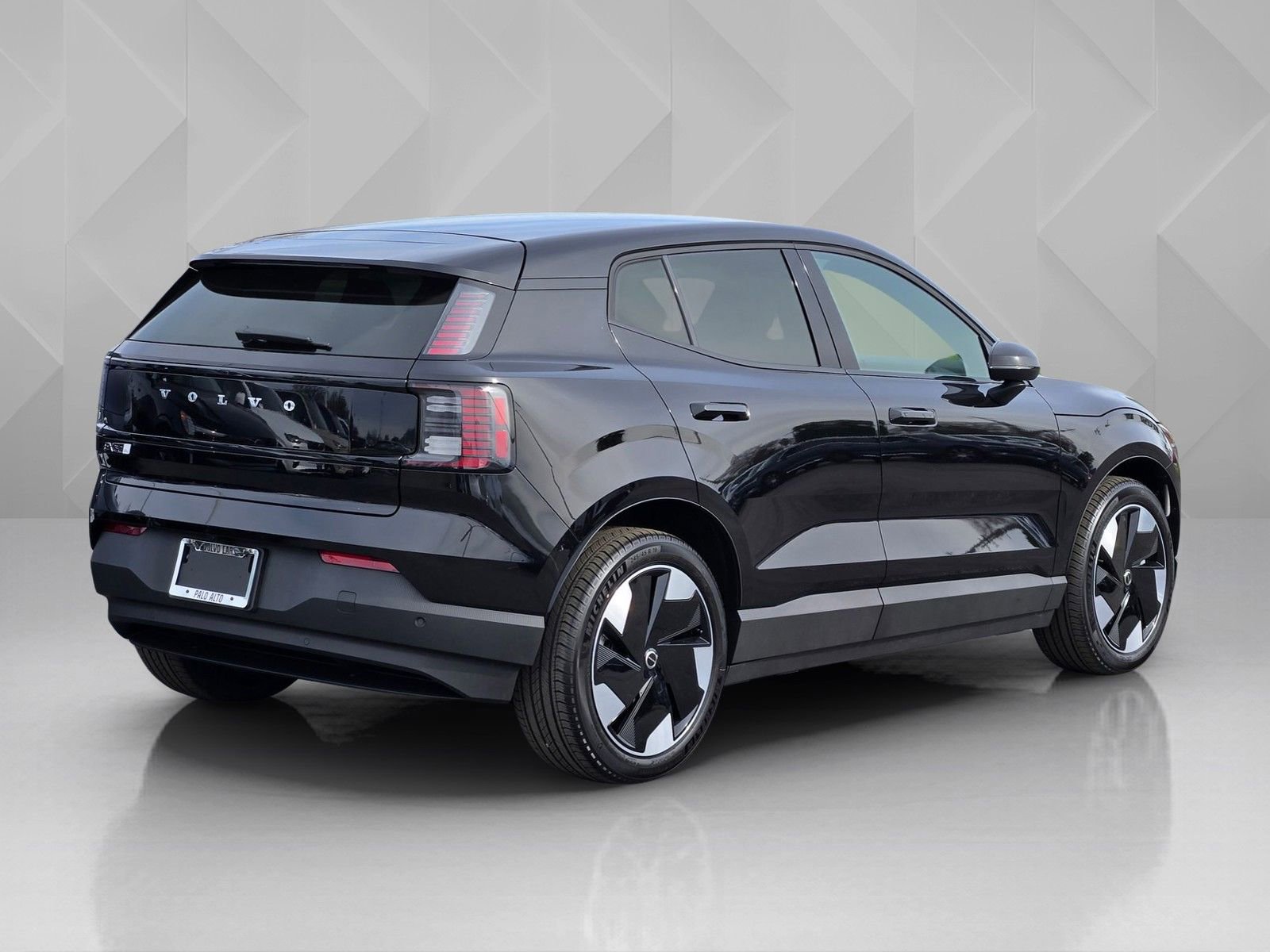 New 2026 Volvo EX30 Plus w/ Climate Package image 6