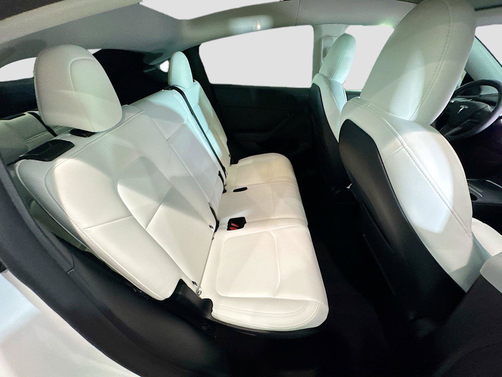 Used 2025 Tesla Model Y Long Range AWD/4WD image 22