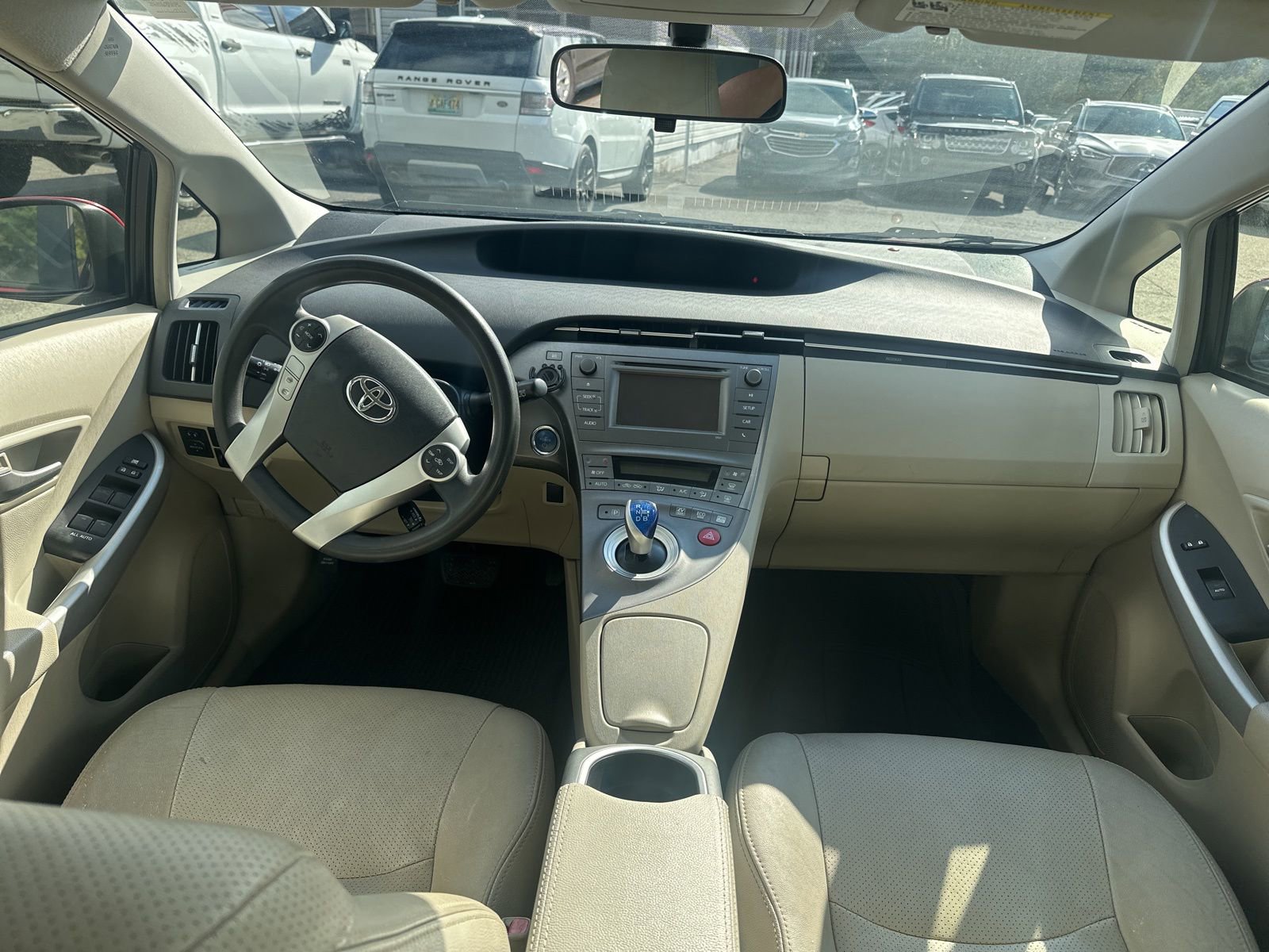 Used 2014 Toyota Prius Two image 9