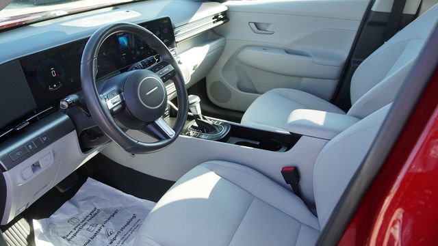 Used 2024 Hyundai Kona SEL image 18