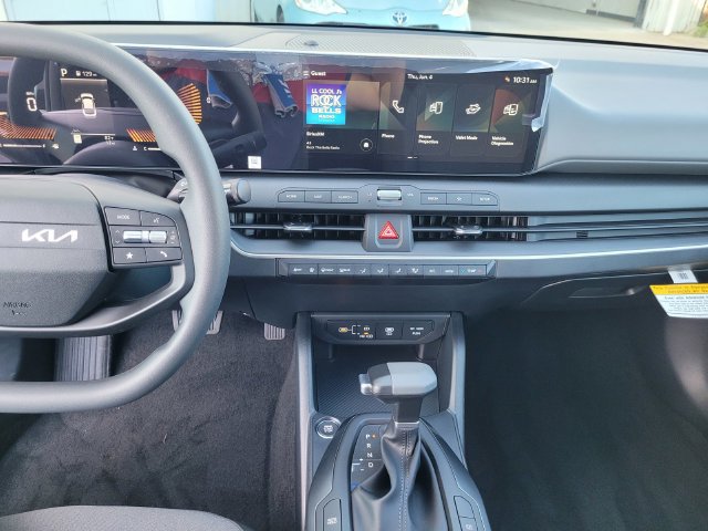 New 2026 Kia K4 FWD image 8