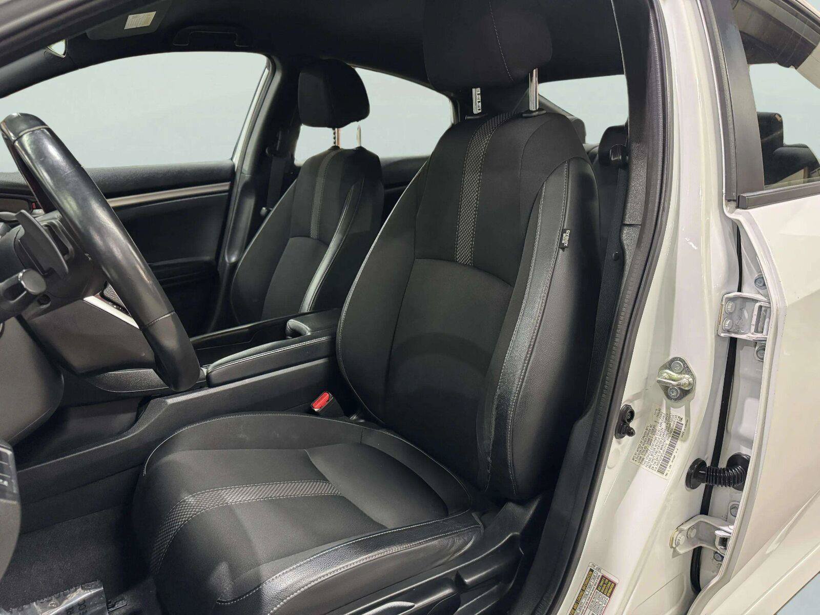 Used 2020 Honda Civic Sport image 25