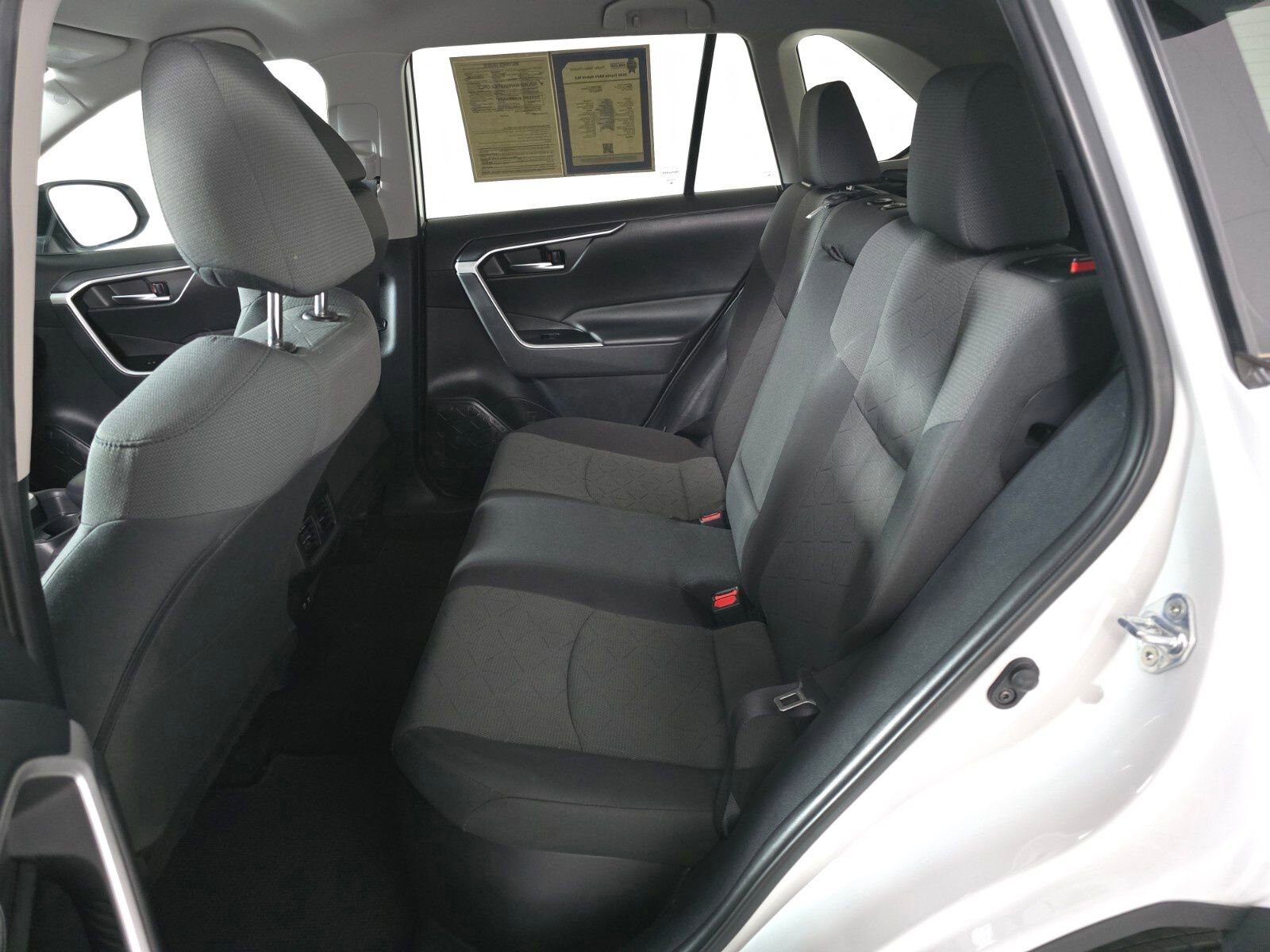 Used 2020 Toyota RAV4 XLE w/ Carpet Mat Package image 15
