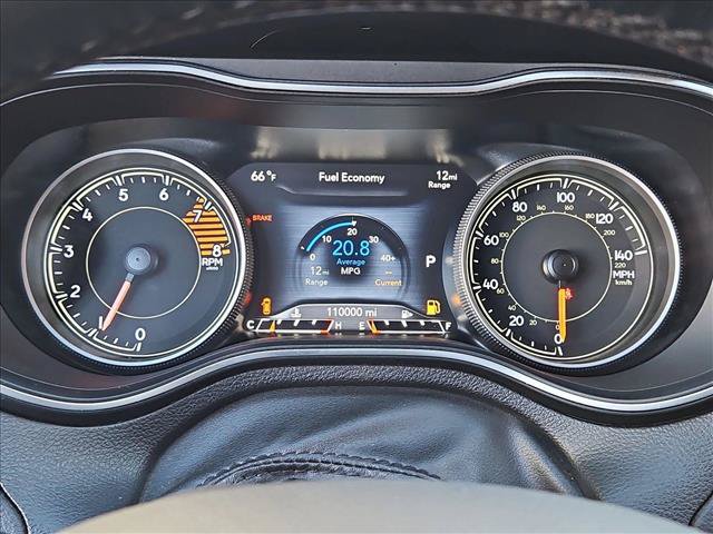 Used 2019 Jeep Cherokee Limited AWD/4WD image 11