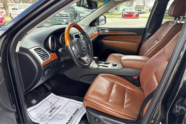 Used 2013 Jeep Grand Cherokee Overland w/ Advance Technology Group image 9