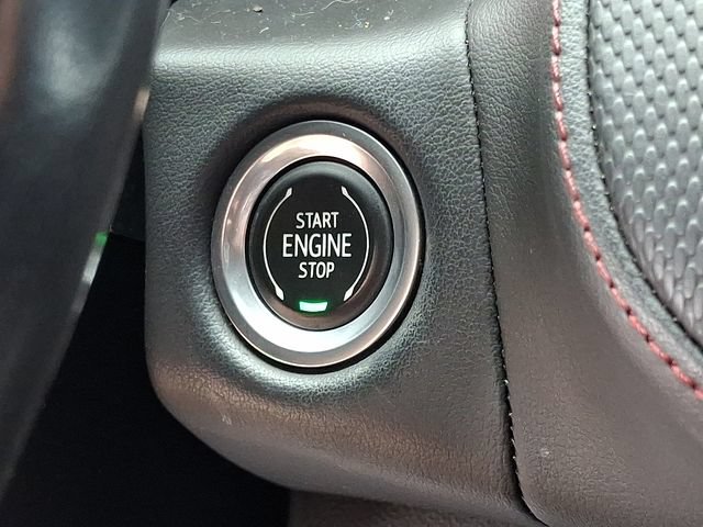 Used 2021 Chevrolet Suburban RST AWD/4WD image 24