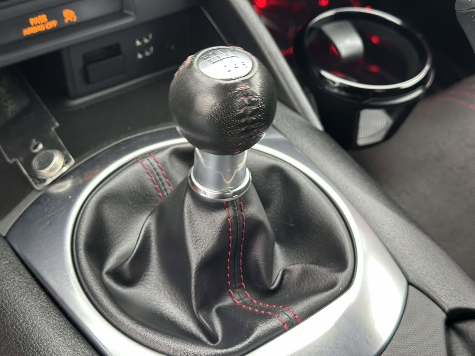 Used 2016 MAZDA MX-5 Miata Club RWD image 12