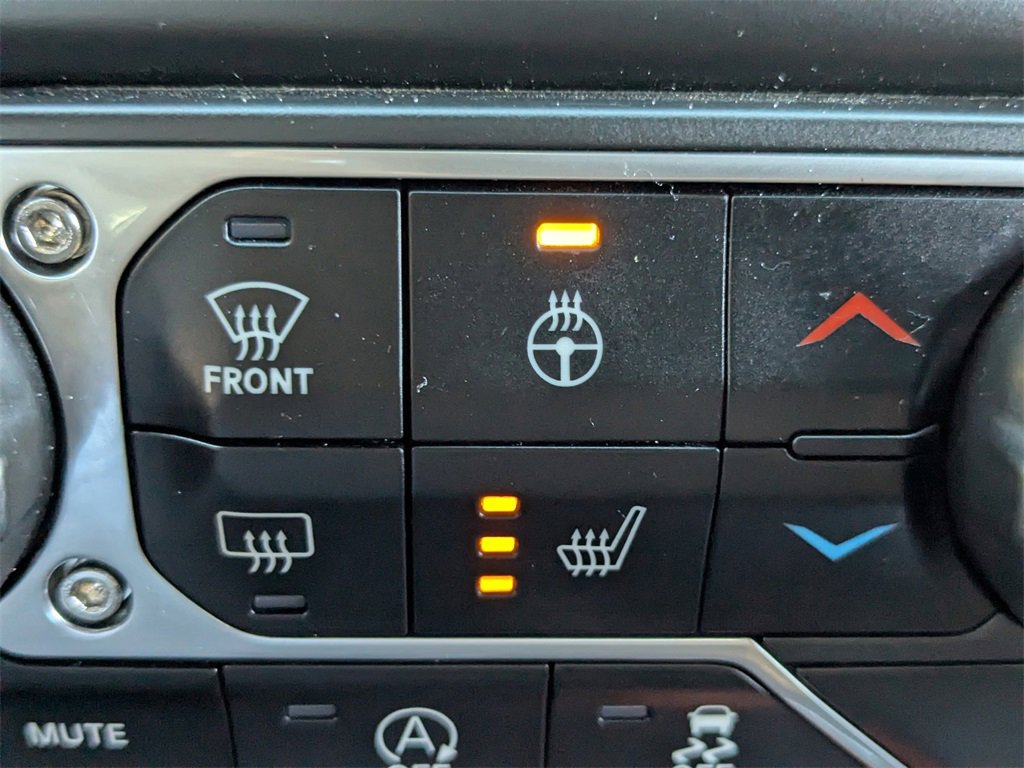 Used 2018 Jeep Wrangler Unlimited Rubicon w/ LED Lighting Group image 27