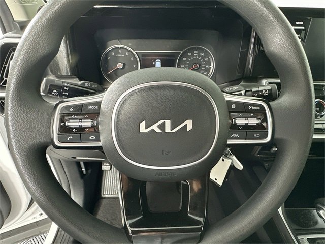 Used 2022 Kia Sorento LX image 18