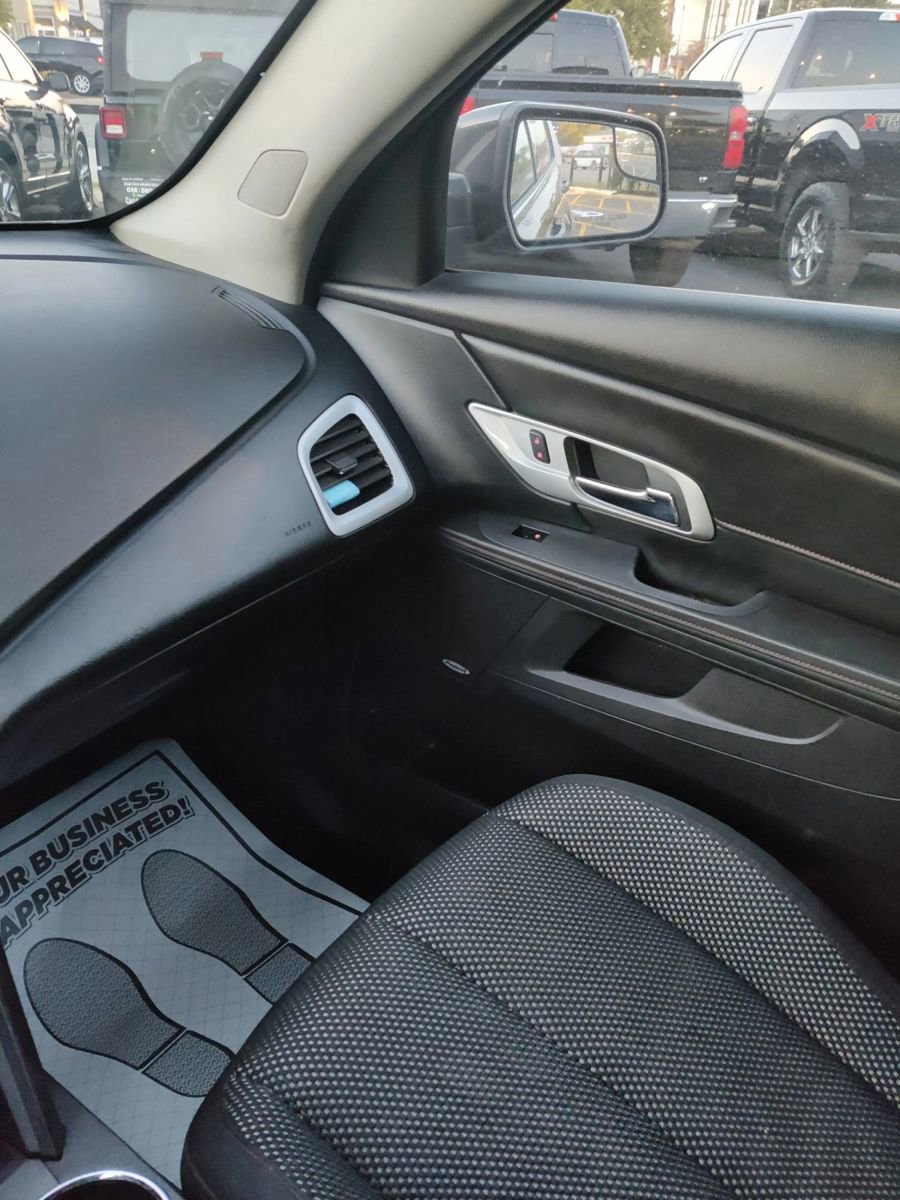 Used 2013 GMC Terrain SLE AWD/4WD image 28