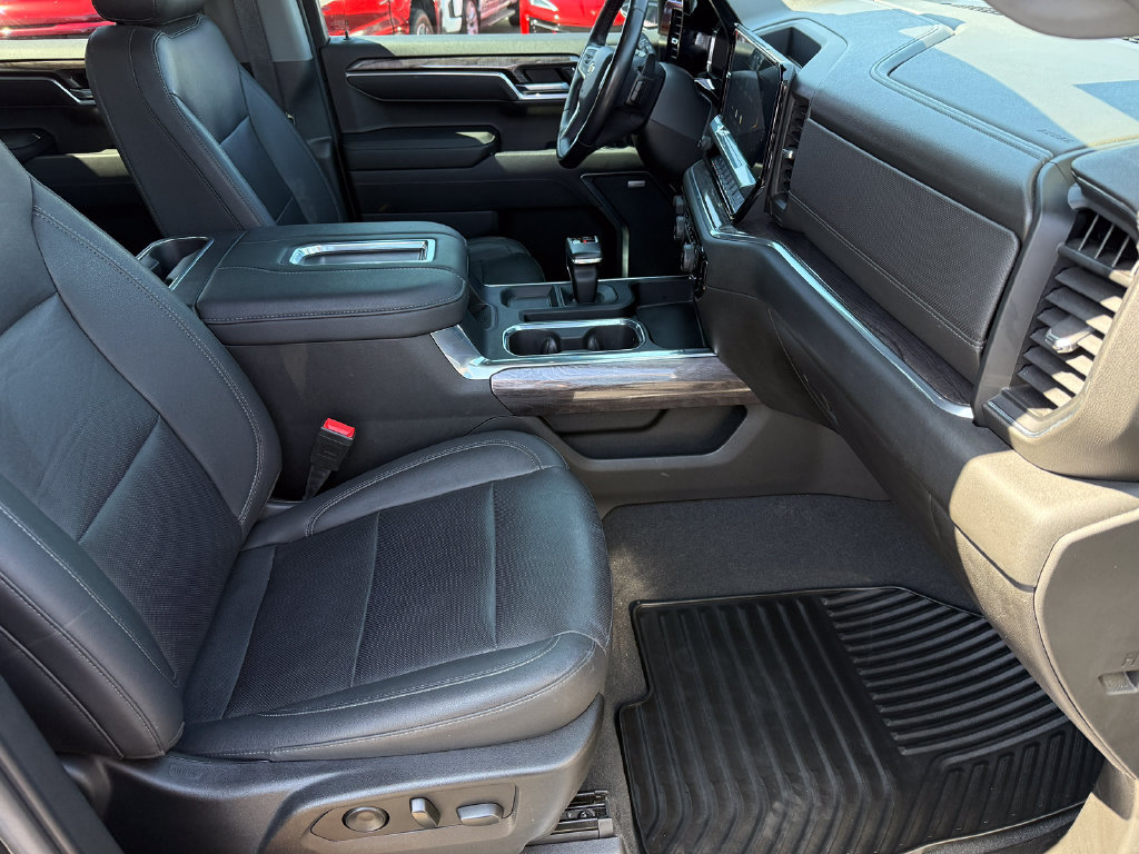 Used 2022 Chevrolet Silverado 1500 LTZ w/ LTZ Premium Texas Edition AWD/4WD image 18