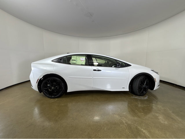 New 2026 Toyota Prius AWD image 17