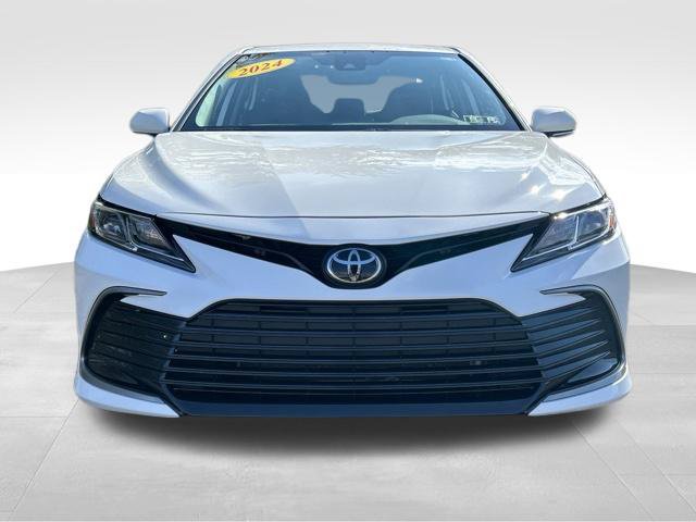 Used 2024 Toyota Camry LE w/ Convenience Package FWD image 8