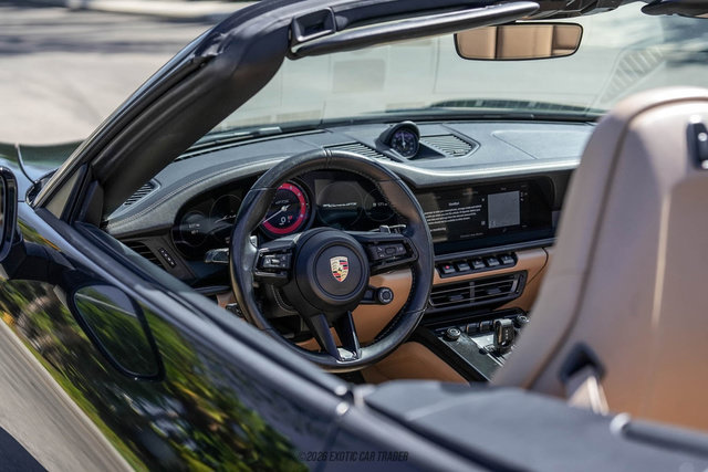Used 2024 Porsche 911 Cabriolet image 26