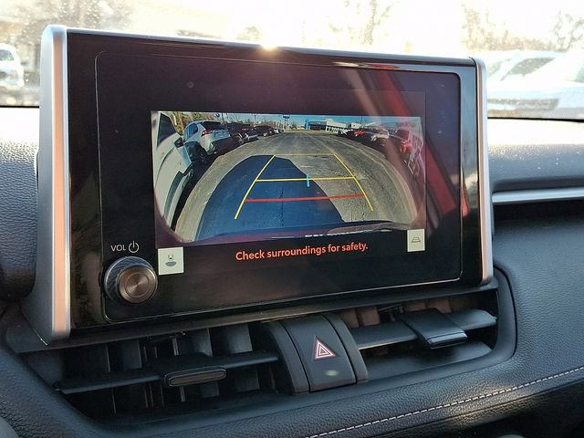 Used 2025 Toyota RAV4 XLE image 18