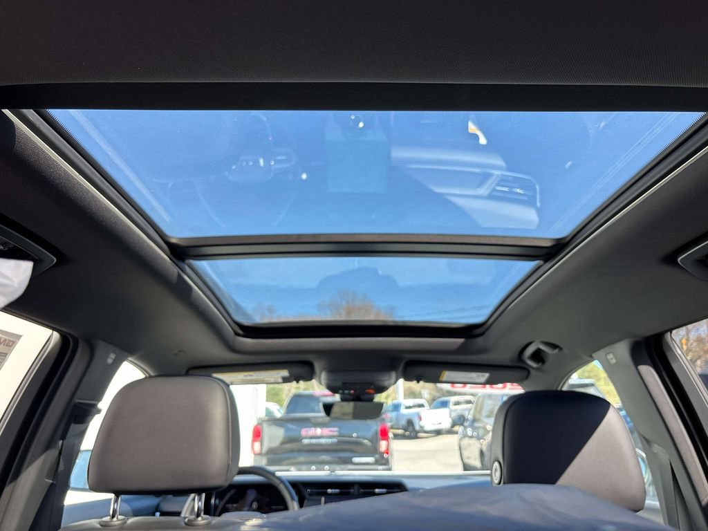 New 2026 GMC Terrain Elevation w/ Elevation Premium Package AWD/4WD image 6