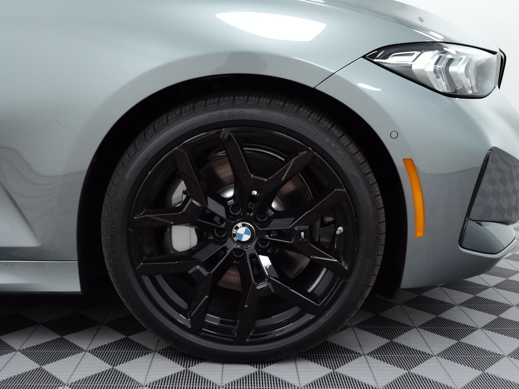 Used 2026 BMW 330i xDrive Sedan w/ M Sport Package AWD/4WD image 13