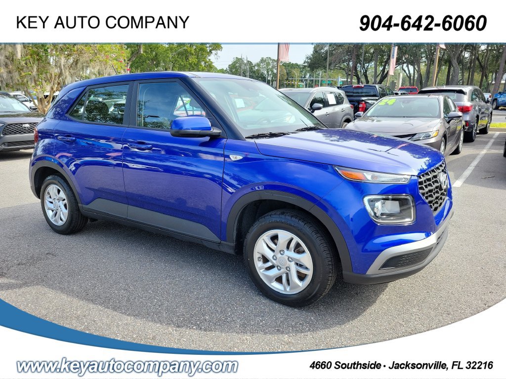 Used 2023 Hyundai Venue SE