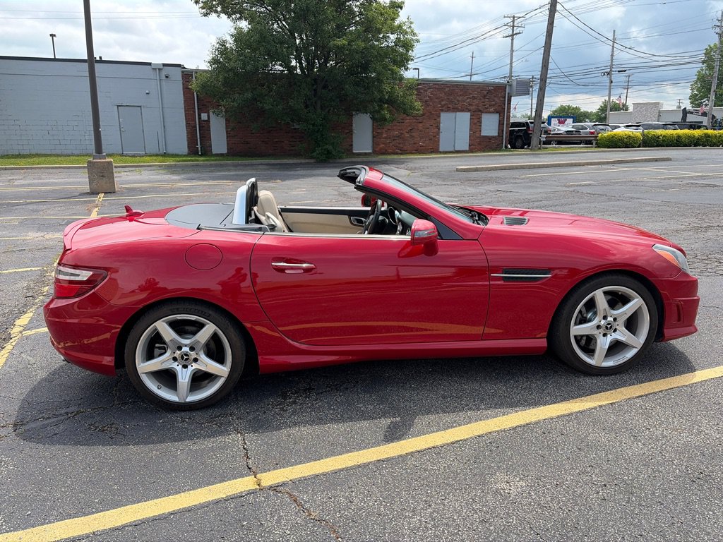 Used 2014 Mercedes-Benz SLK 350 image 26