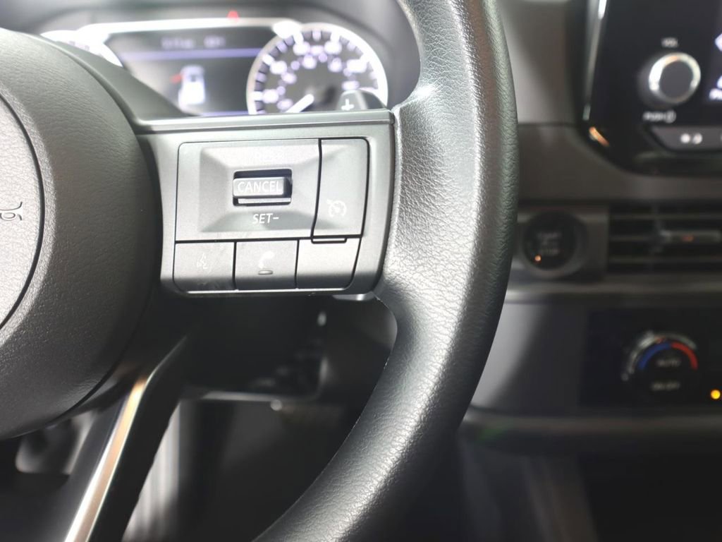 Certified 2025 Nissan Pathfinder S image 14