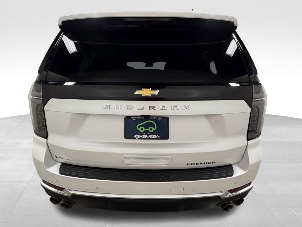 Certified 2025 Chevrolet Suburban Premier AWD/4WD image 5