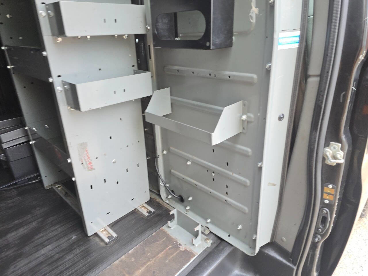 Used 2018 Chevrolet Express 2500 w/ Driver Convenience Package RWD image 32