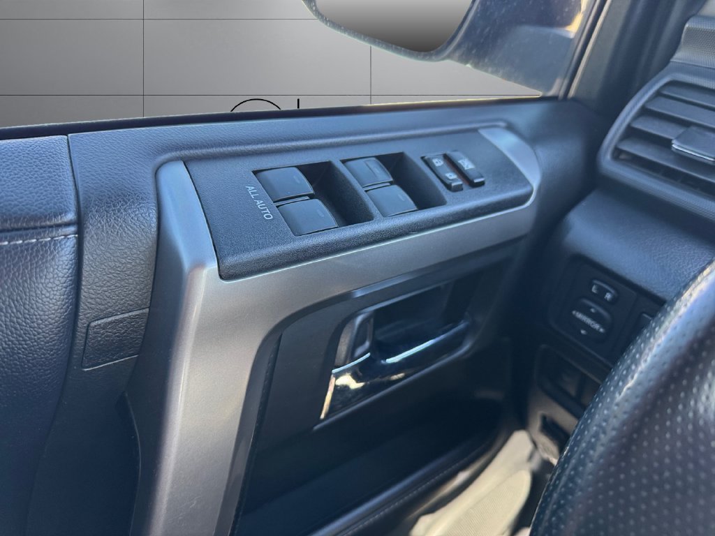 Certified 2018 Toyota 4Runner SR5 Premium AWD/4WD image 11