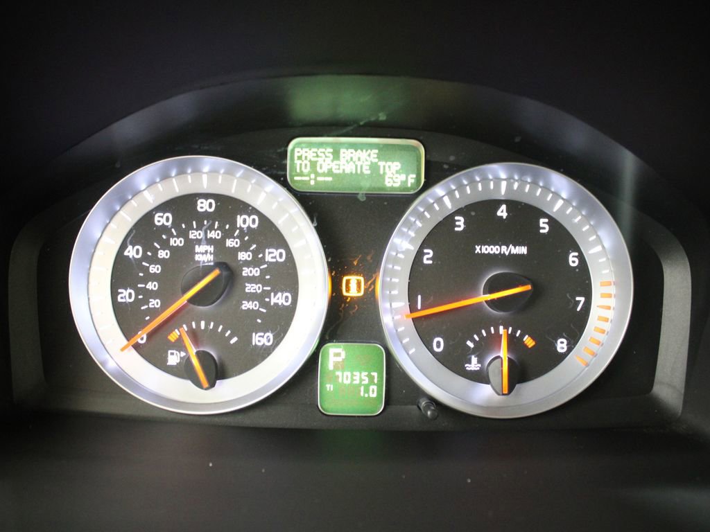 Used 2012 Volvo C70 T5 w/ Climate Pkg image 14